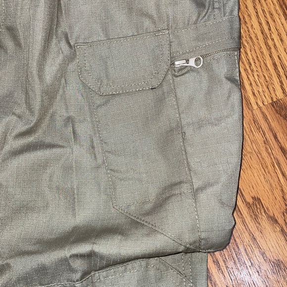 NWT Tactical Pants Khaki & Camo Medium - Picture 12 of 13